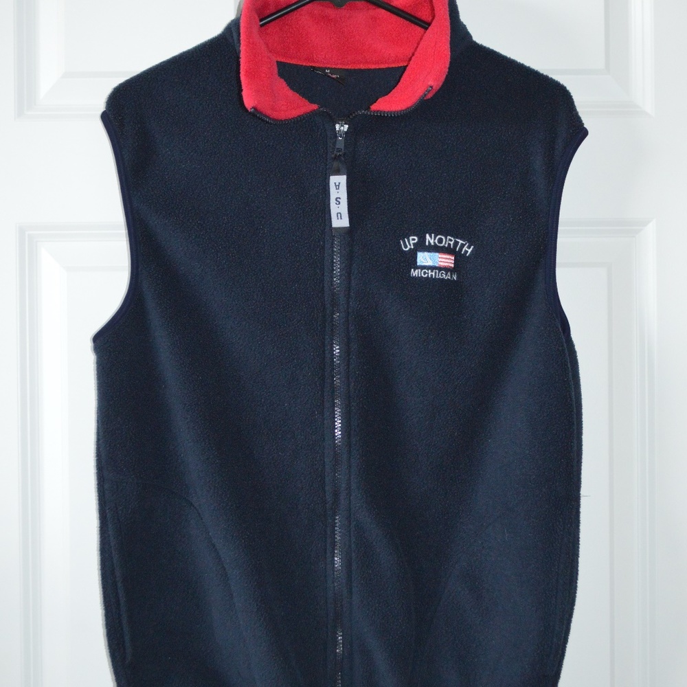 Woman's Navy Fleece Vest Size Medium